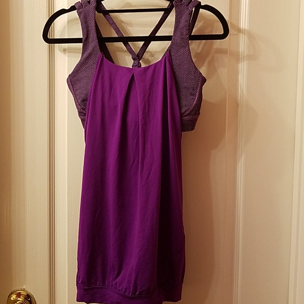 Lululemon nouvea workout top